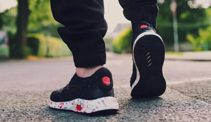 Tren Sneakers Yang Sedang Digandrungi Generasi Z